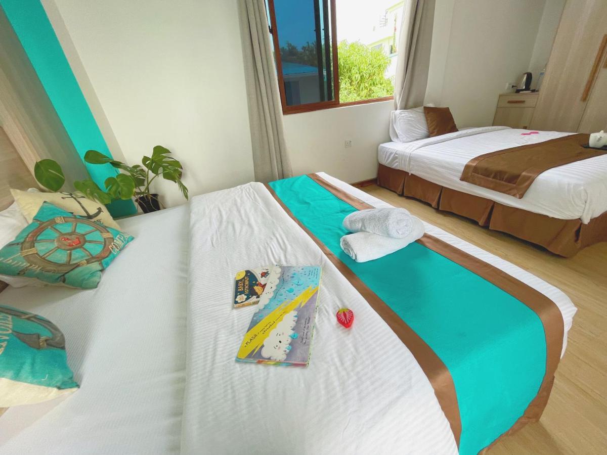 Aquzz Hotel & Spa - Maldives Maafushi Bagian luar foto