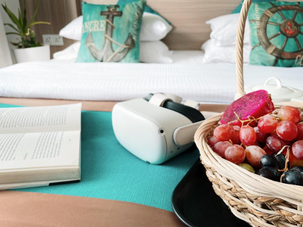 Aquzz Hotel & Spa - Maldives Maafushi Bagian luar foto